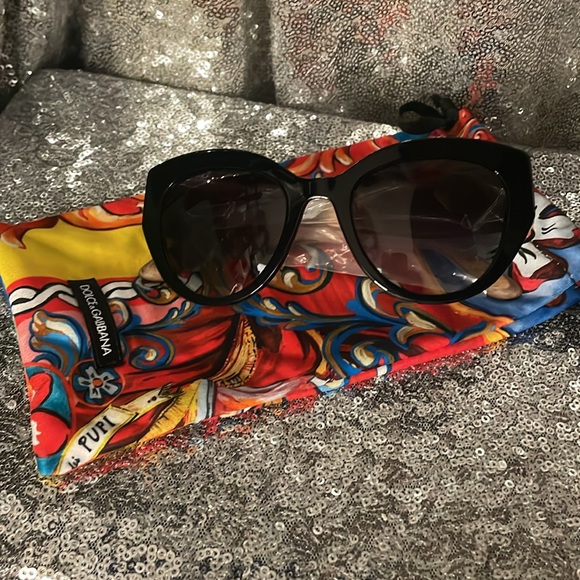 Dolce & Gabbana Full Inclusion Sunglasses - Picture 2 of 16